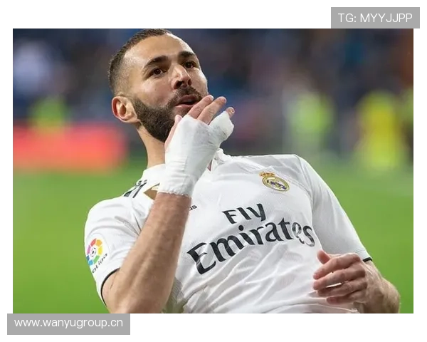 从里昂天才到皇马旗帜：本泽马18年职业生涯全景复盘