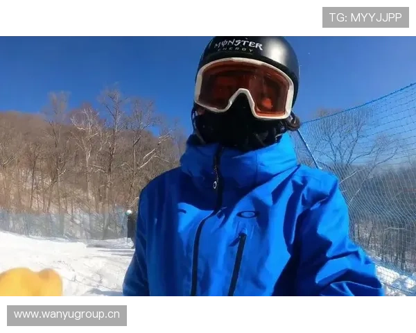 苏翊鸣居然能把滑雪场当成他的私人游乐园，普通人连山都没爬过吧！